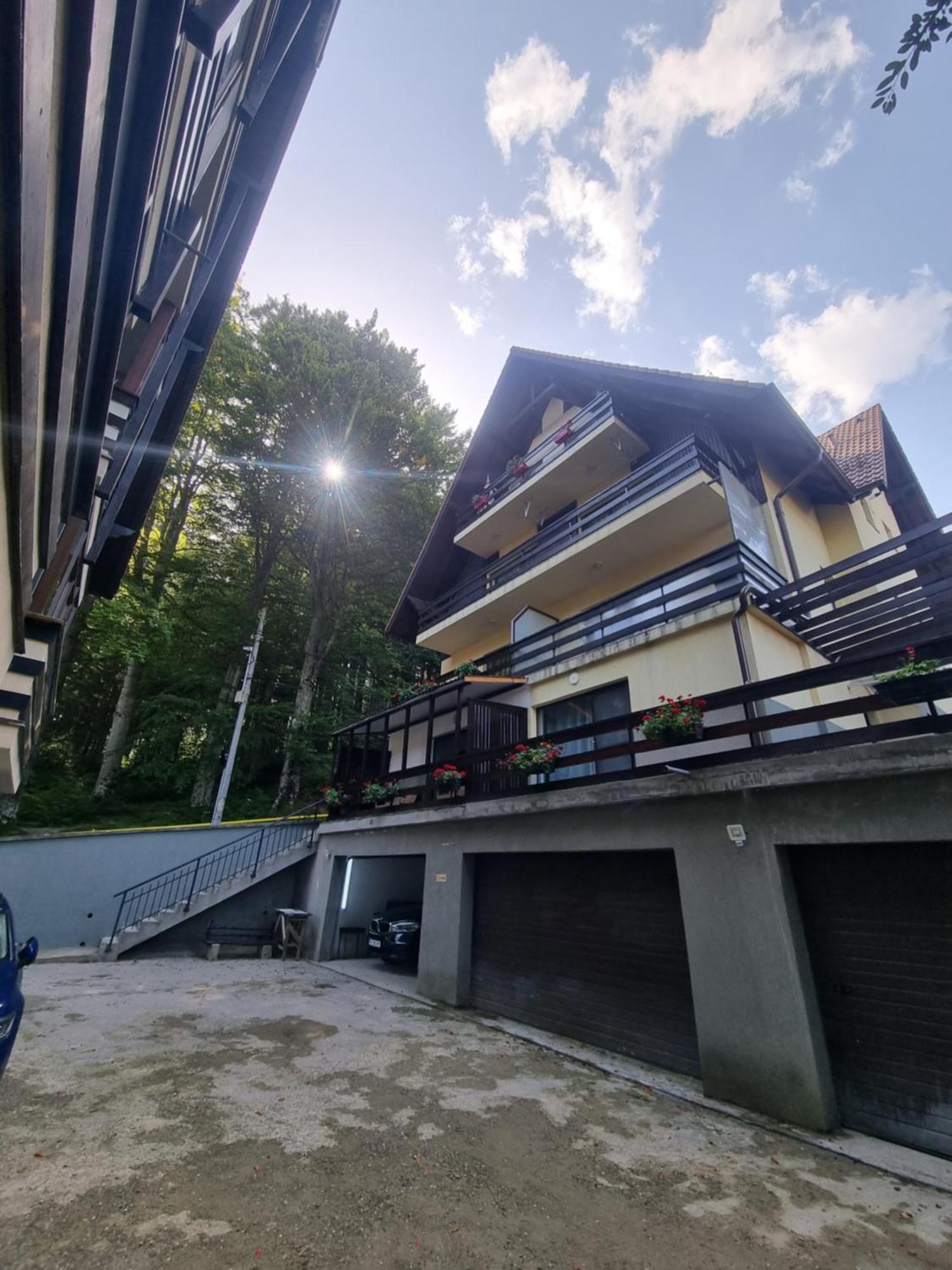 Apartament Kalinderu K2 Buşteni エクステリア 写真